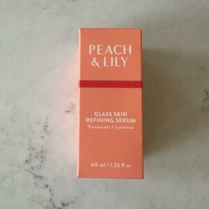 Peach and Lilly glass skin refining serum.